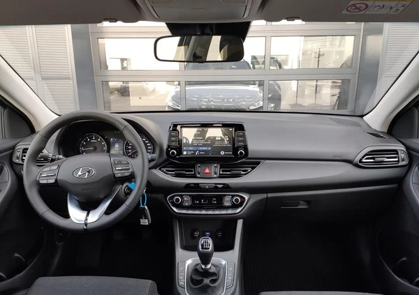 Hyundai I30 cena 98318 przebieg: 5, rok produkcji 2023 z Ostrzeszów małe 254